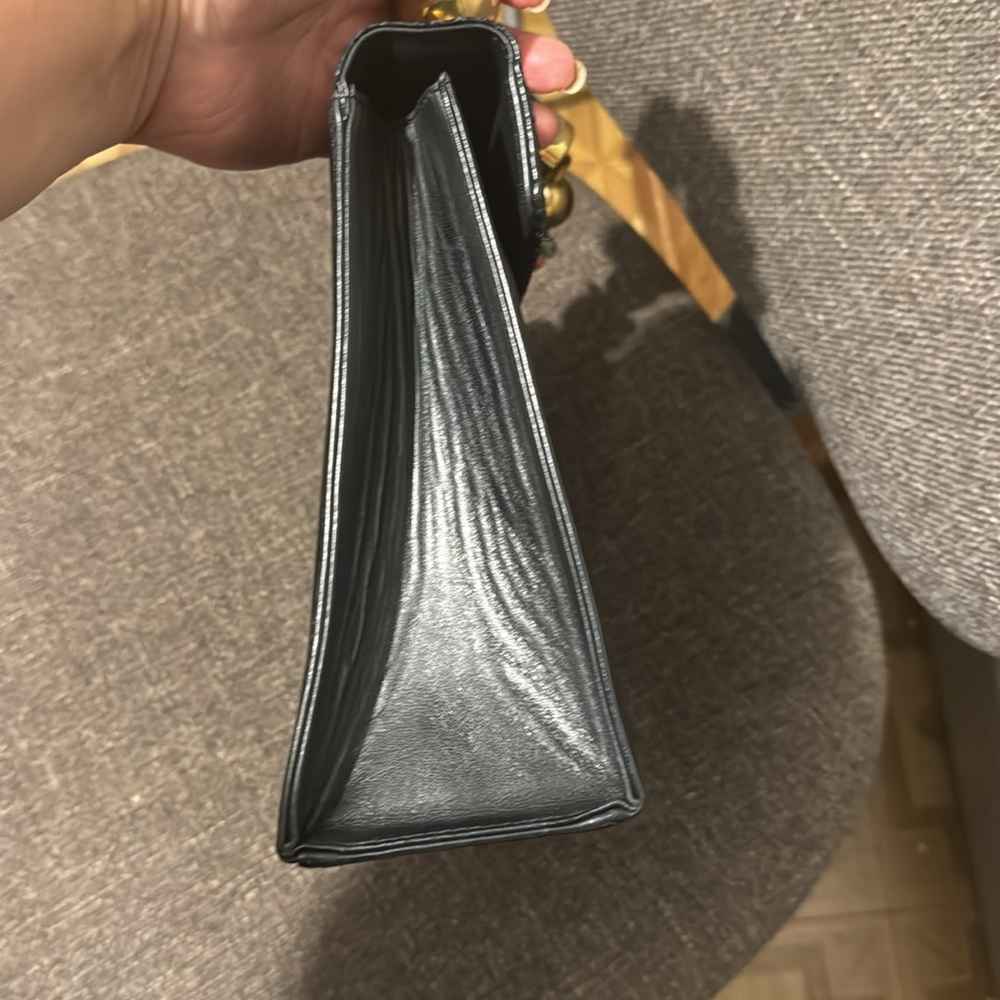 Gianni Versace handbag, original dustbag, minimum signs of wear & Keychain - Picture 6 of 16